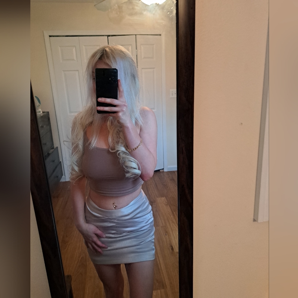 Silky mini skirt